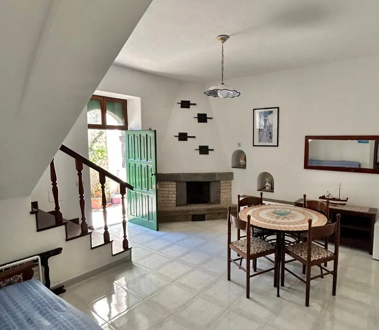 Aeolian Apartments Lipari